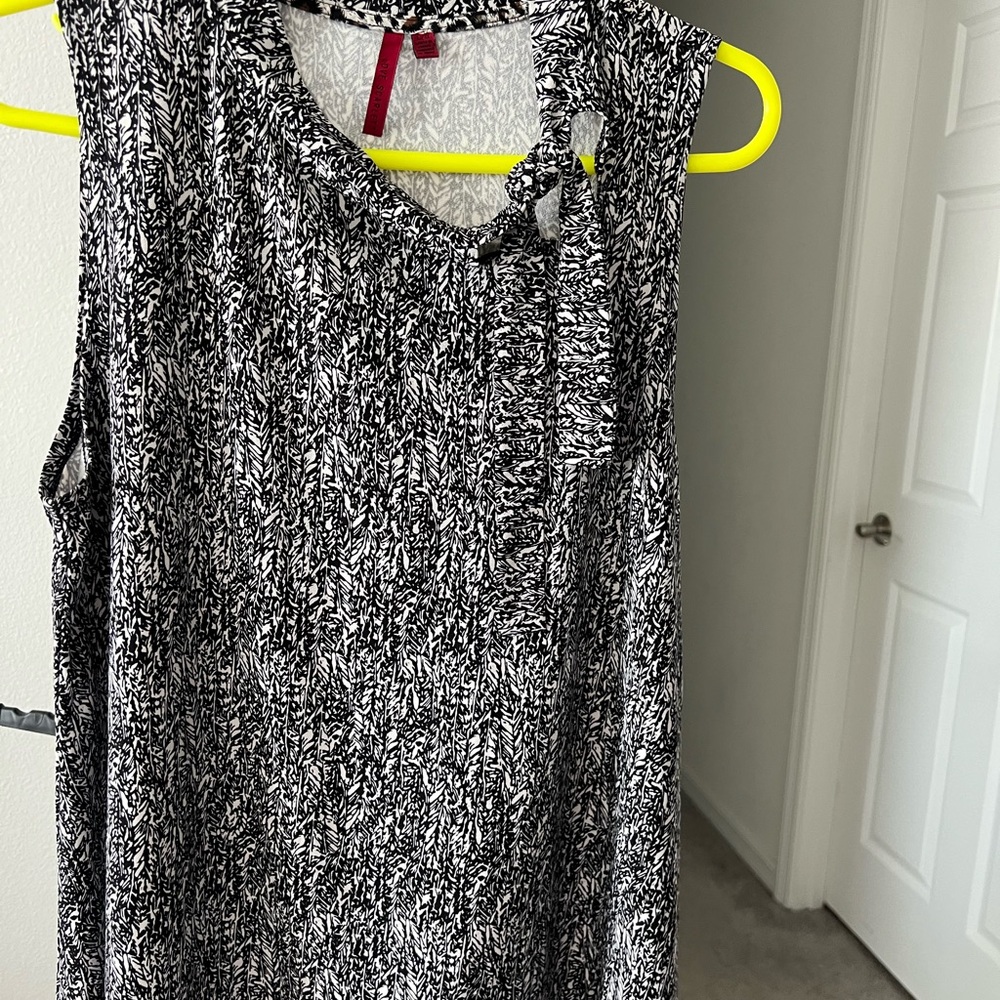 Scarlett Black and White Patterned Top